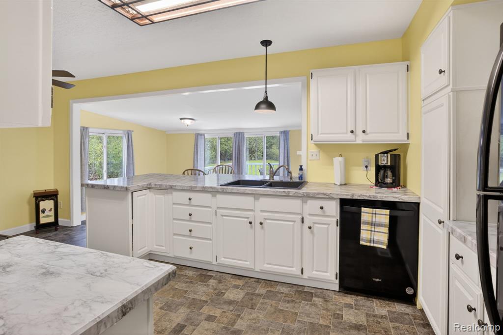 6401 North Webster Road Mount Morris, MI 48458 - Photo 16 of 59