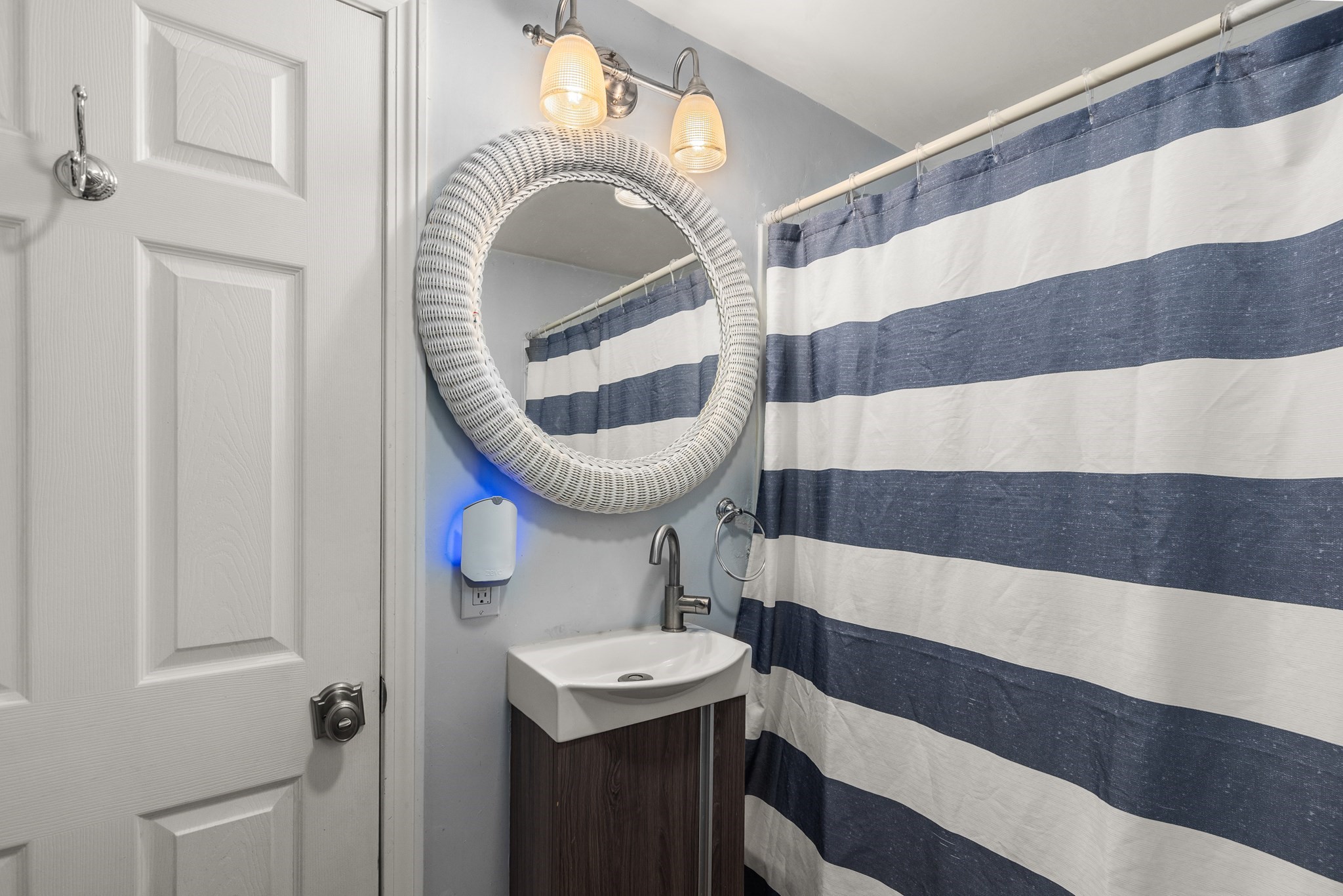 405 R Walnut Street, Unit 405R Stoughton, MA 02072 - Photo 12 of 18 Gallery Image 12