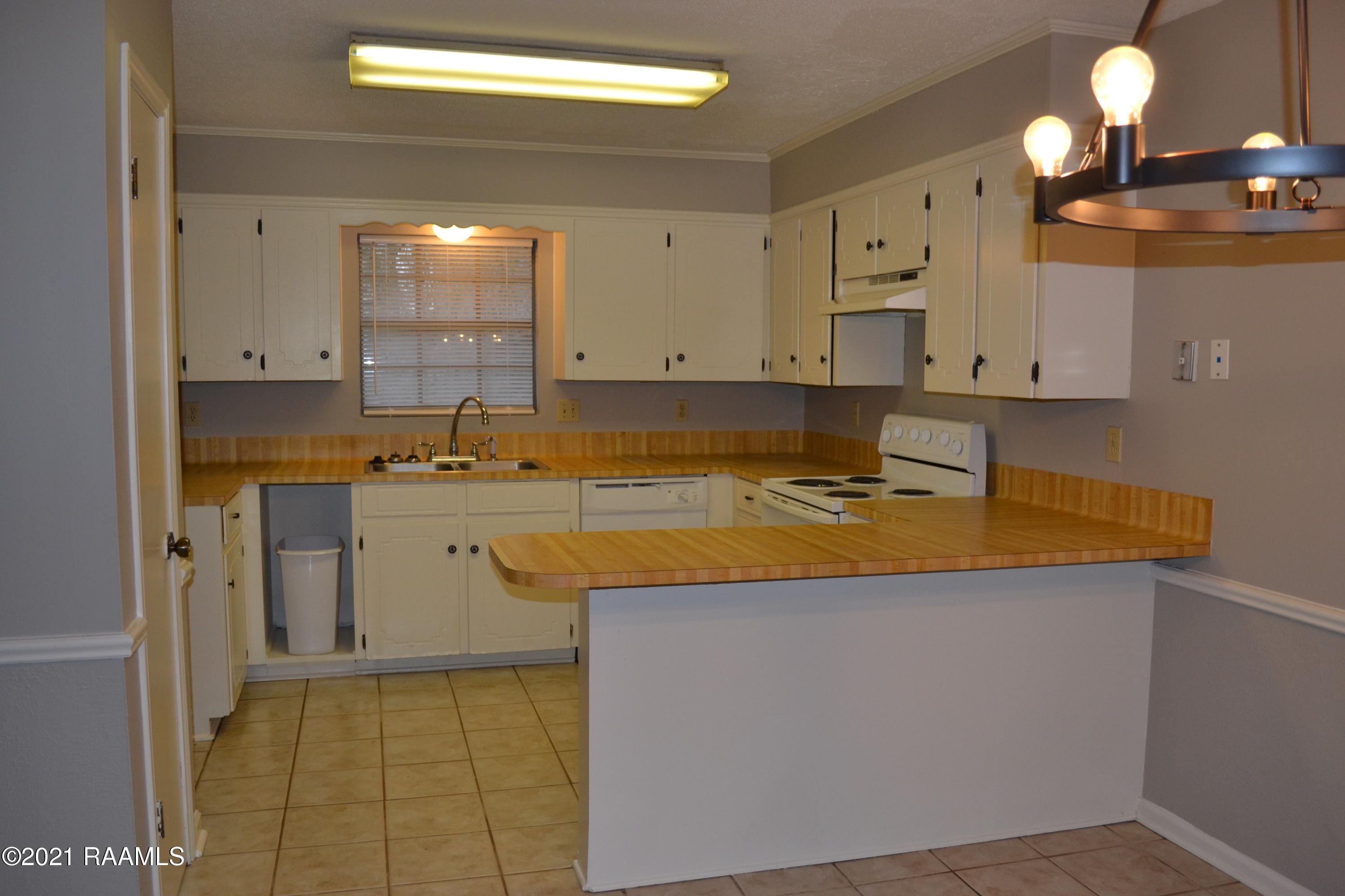 102 Plank Circle Lafayette, LA 70508 - Photo 12 of 24 DSC_0606