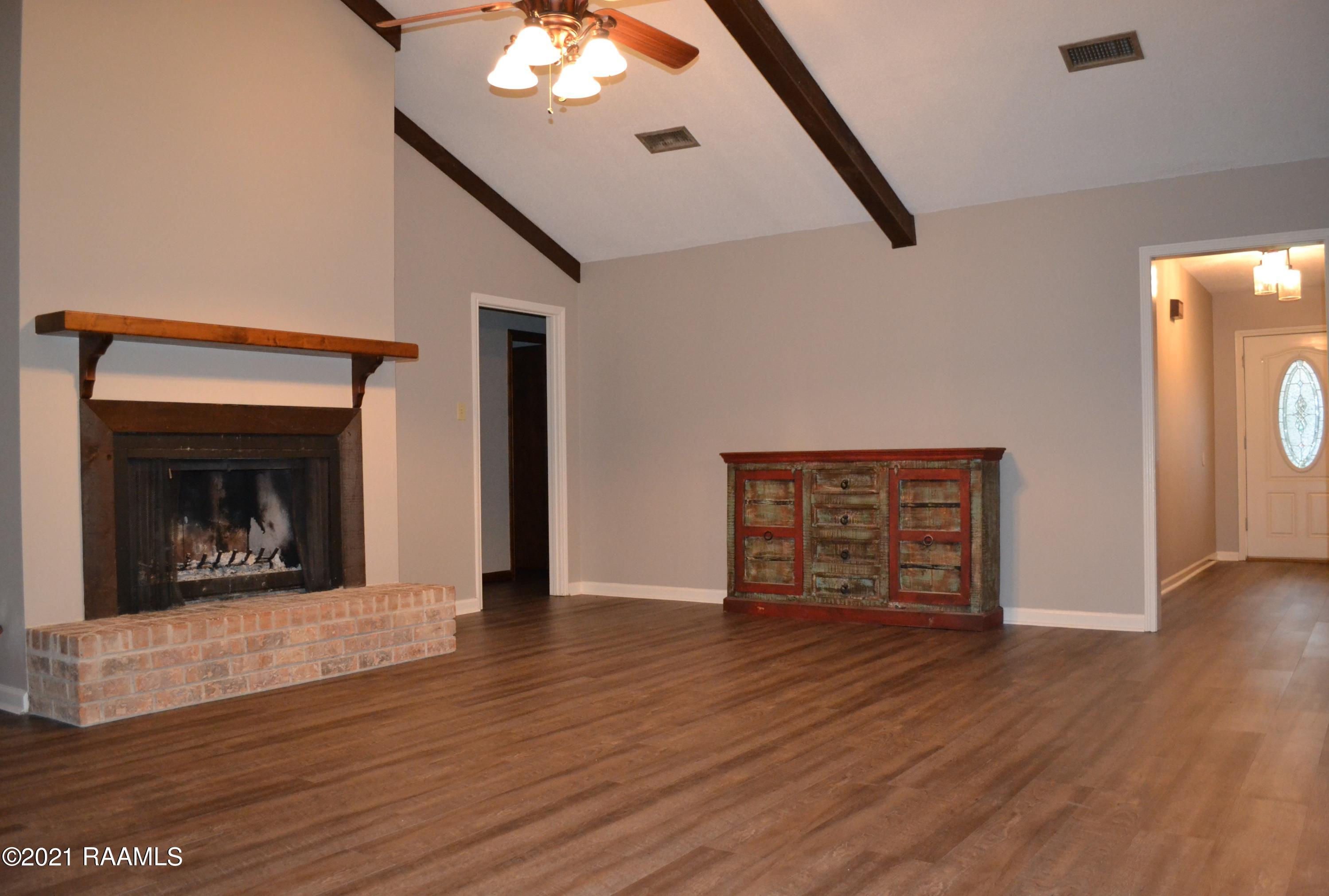 102 Plank Circle Lafayette, LA 70508 - Photo 4 of 24 DSC_0615