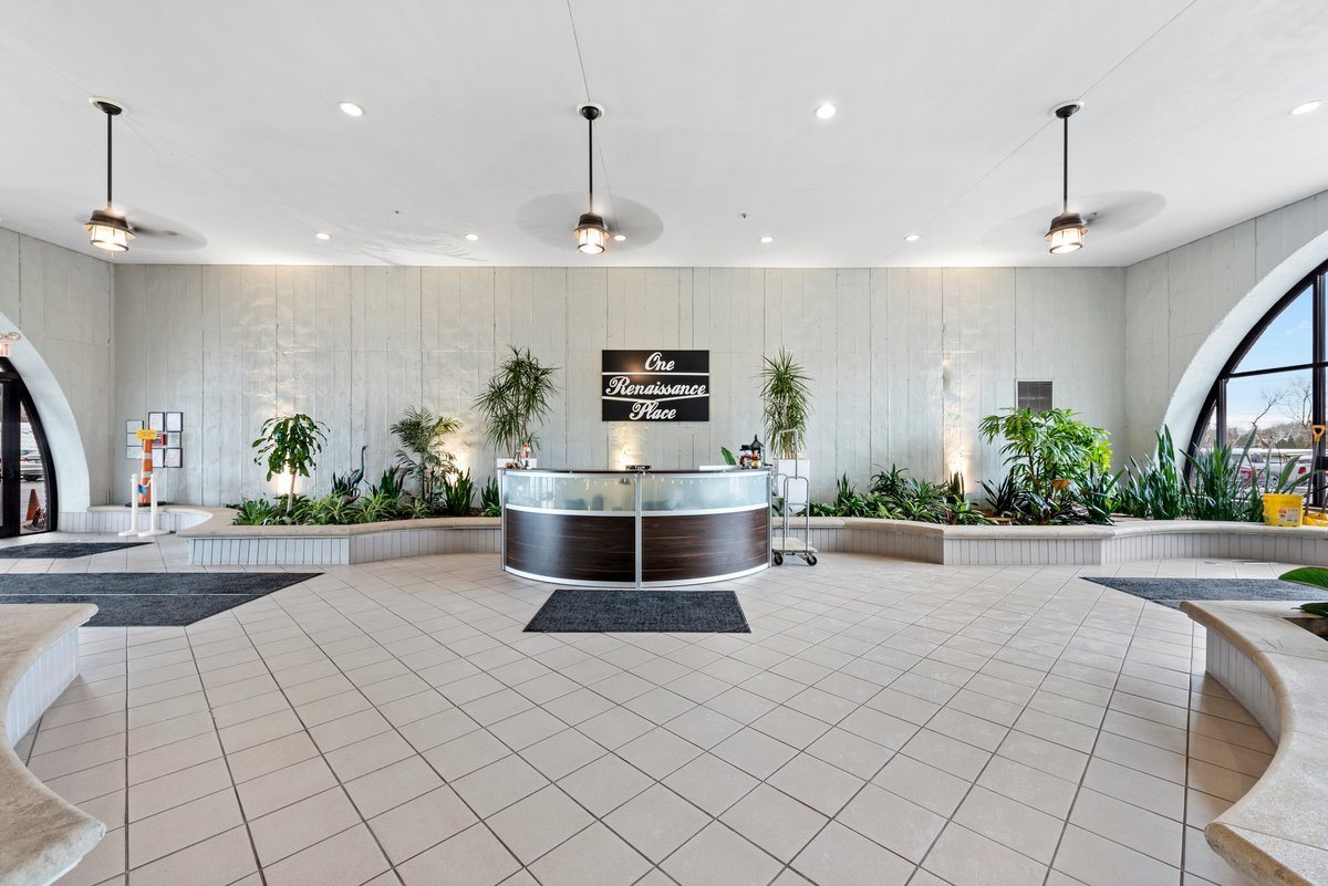 1 Renaissance Place, Unit GF7 Palatine, IL 60067 - Photo 20 of 28 a lobby with furniture and potted plant