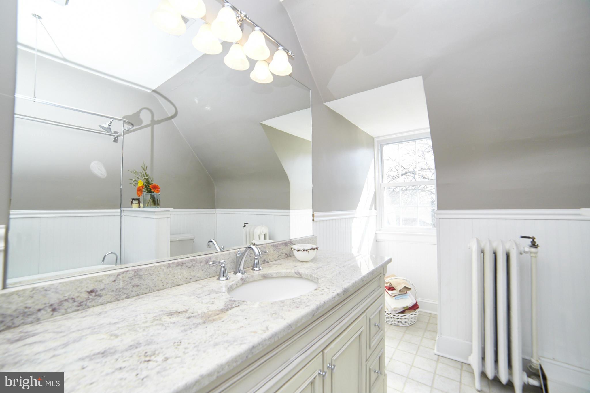 3509 Newland Road Baltimore, MD 21218 - Photo 25 of 30 Bath