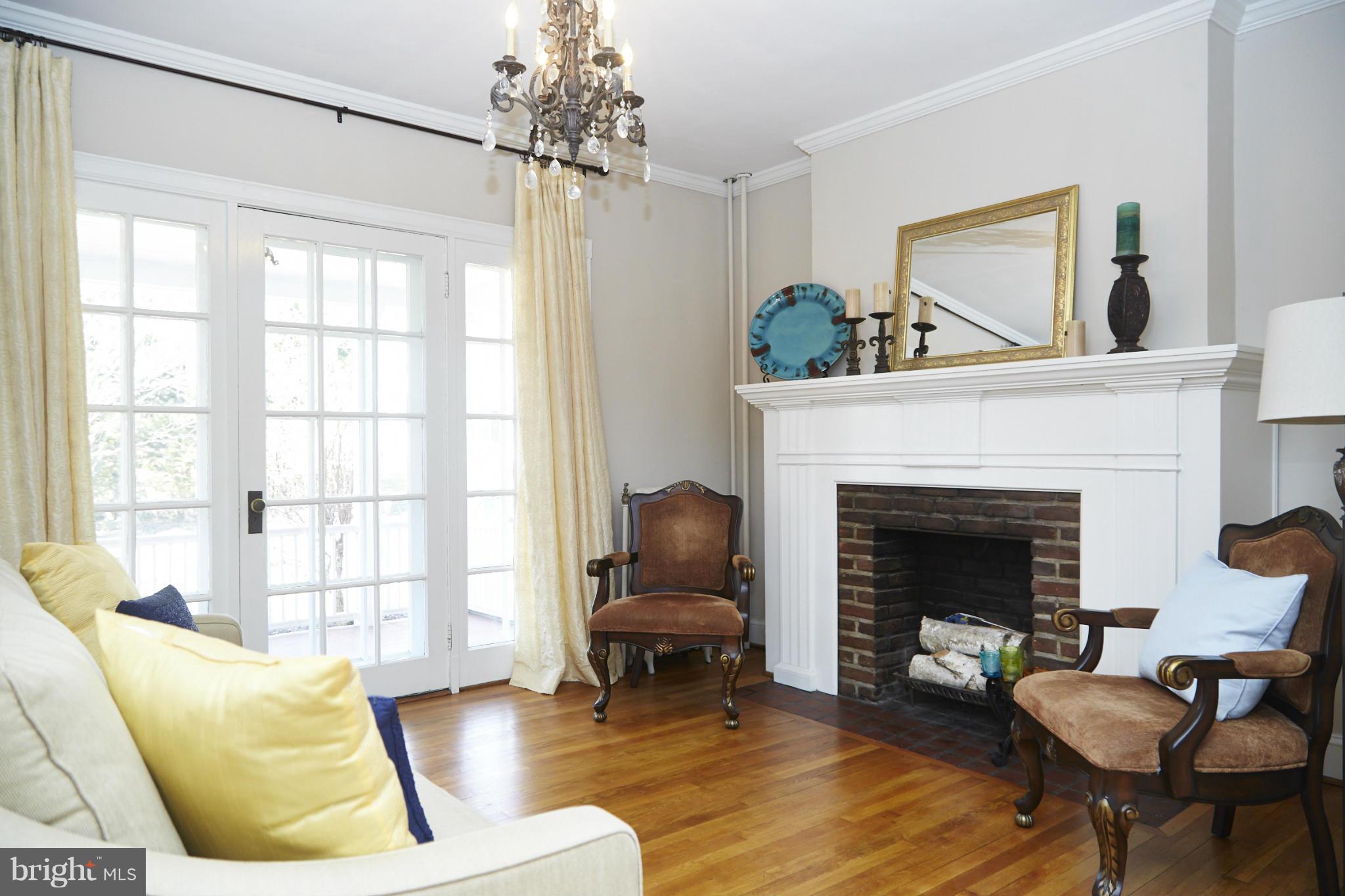 3509 Newland Road Baltimore, MD 21218 - Photo 4 of 30 Living Room