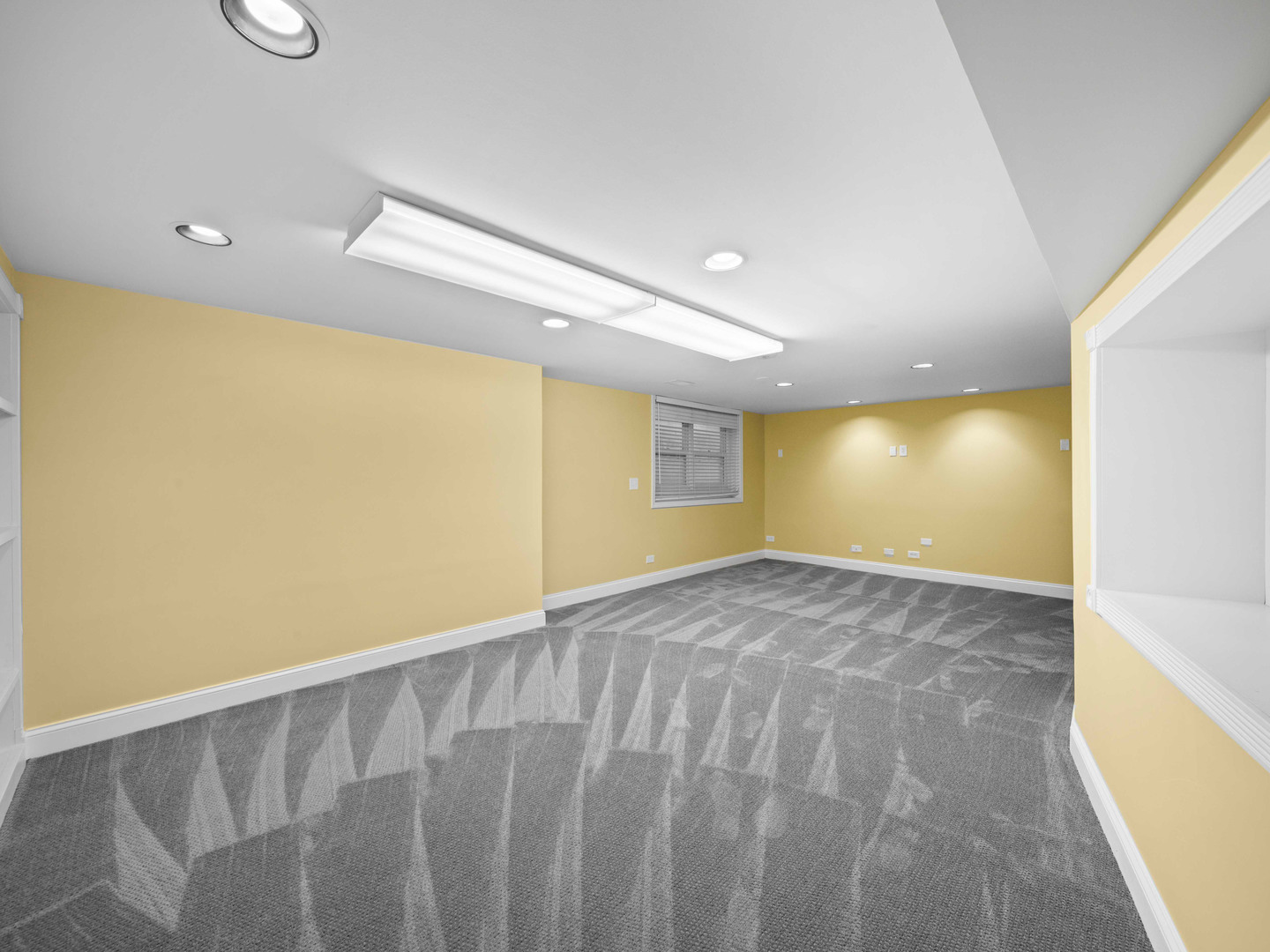 1125 Golfview Road Glenview, IL 60025 - Photo 35 of 44 a view of livingroom