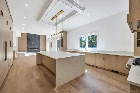 $3,999,999 | 19 Carman Road, Dix Hills, NY 11746