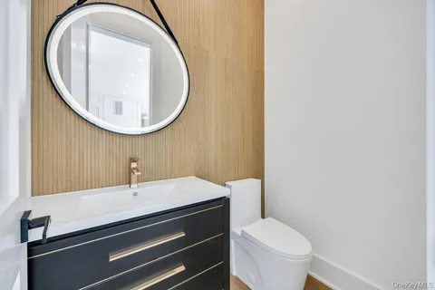 $3,999,999 | 19 Carman Road, Dix Hills, NY 11746