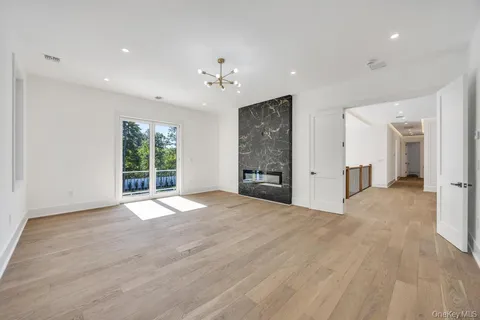 $3,999,999 | 19 Carman Road, Dix Hills, NY 11746