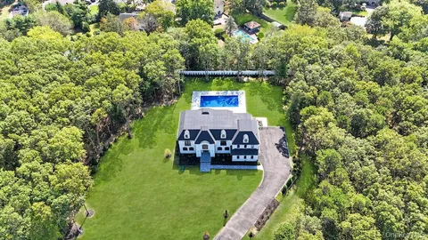 $3,999,999 | 19 Carman Road, Dix Hills, NY 11746