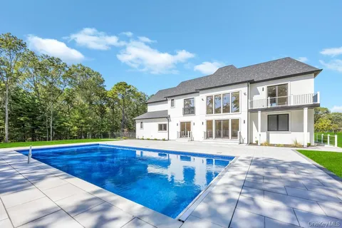 $3,999,999 | 19 Carman Road, Dix Hills, NY 11746