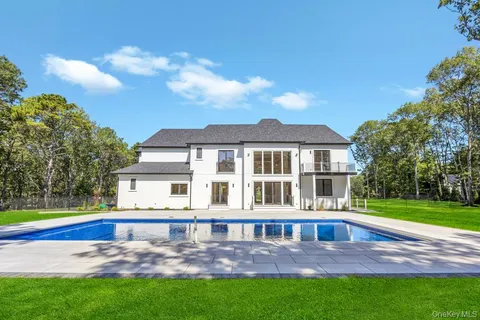 $3,999,999 | 19 Carman Road, Dix Hills, NY 11746