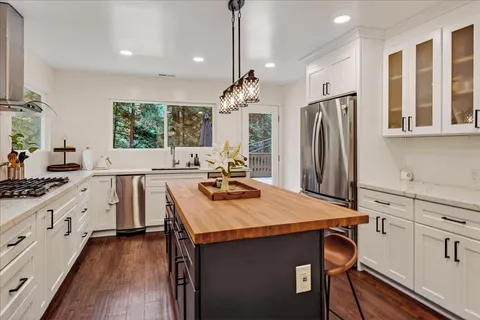 $1,150,000 | 20851 Assiniboine Trail, Los Gatos, CA 95033