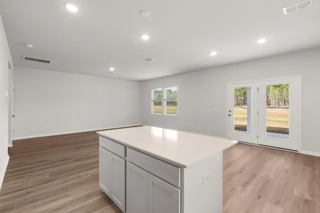 $2,800 | 773 Meadowbrook Lane, Summerville, SC 29486