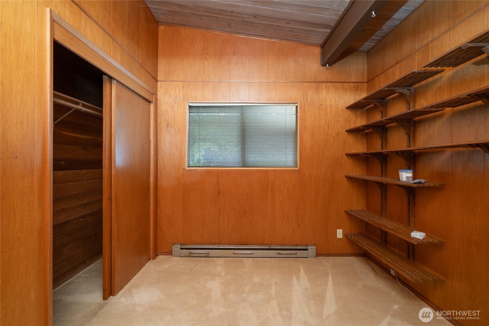 3360 Green Road Oak Harbor, WA 98277 - Photo 19 of 35 a view of an empty room