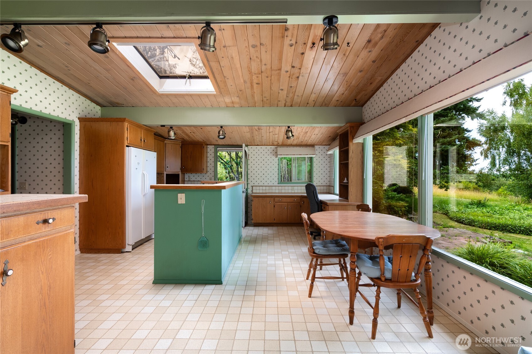 3360 Green Road Oak Harbor, WA 98277 - Photo 8 of 35