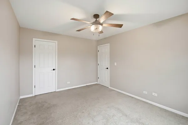 $2,250 | 1502 7 Pines Road, Unit C2, Schaumburg, IL 60193