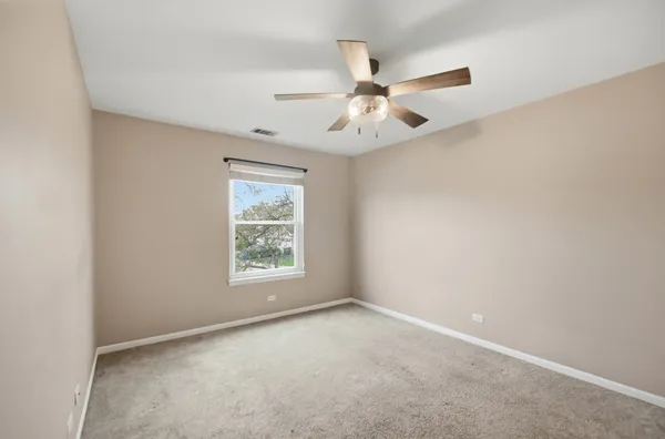$2,250 | 1502 7 Pines Road, Unit C2, Schaumburg, IL 60193