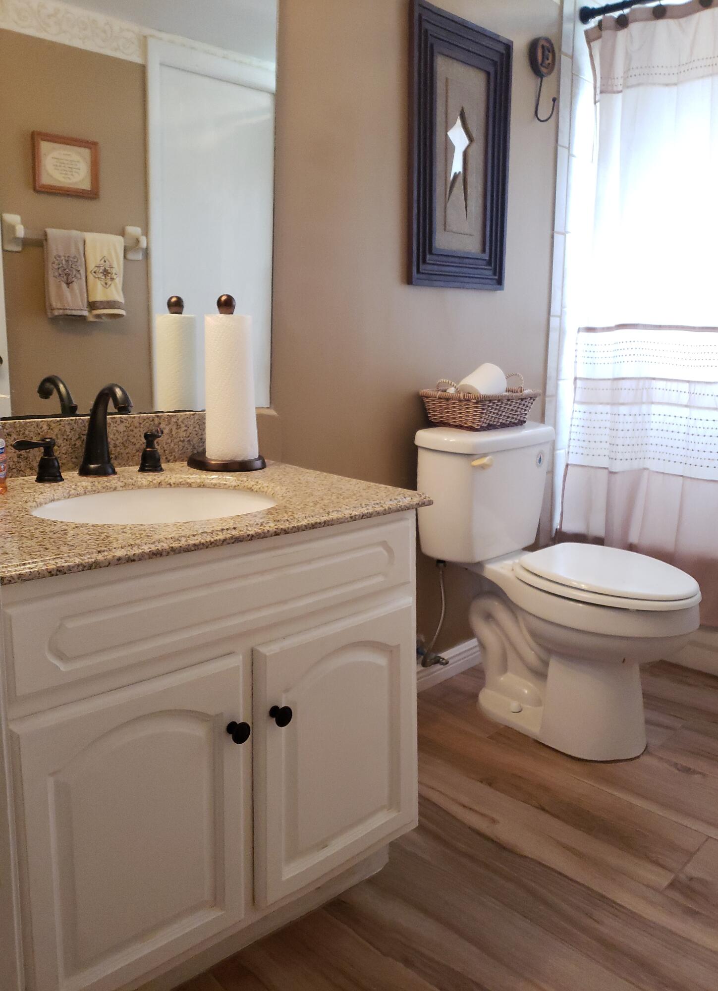 715 Ridge Club Drive, Unit 79 Melbourne, FL 32934 - Photo 14 of 29 Bathroom