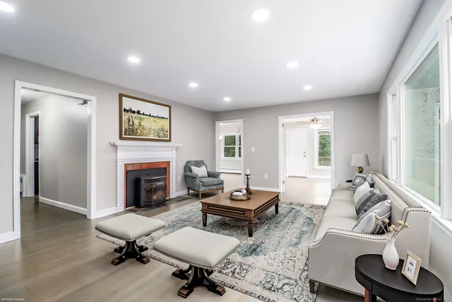 $769,000 | 22 Lonetown Road, Redding, CT 06896