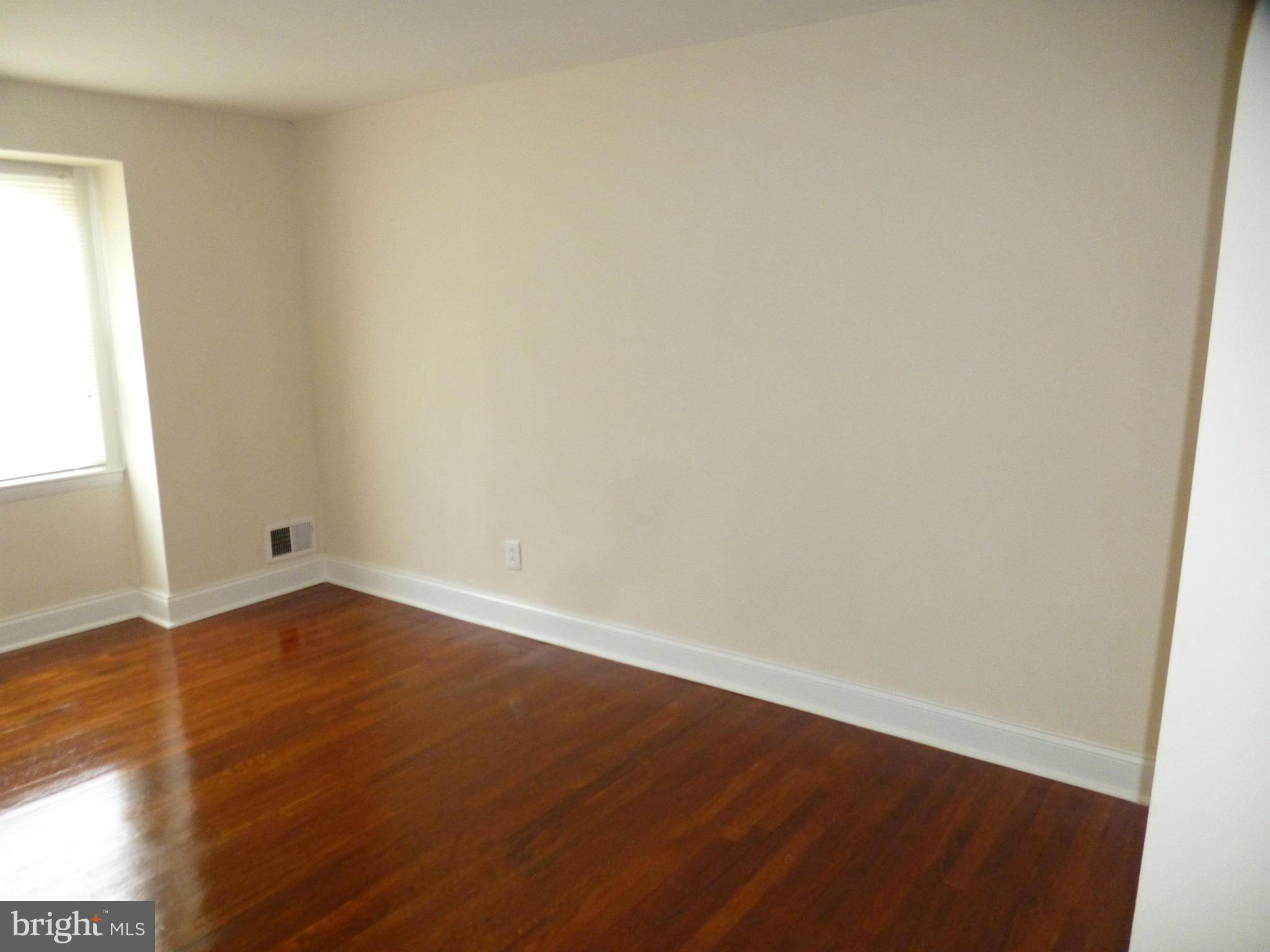 5642 Leiden Road Baltimore, MD 21206 - Photo 8 of 20 Bedroom