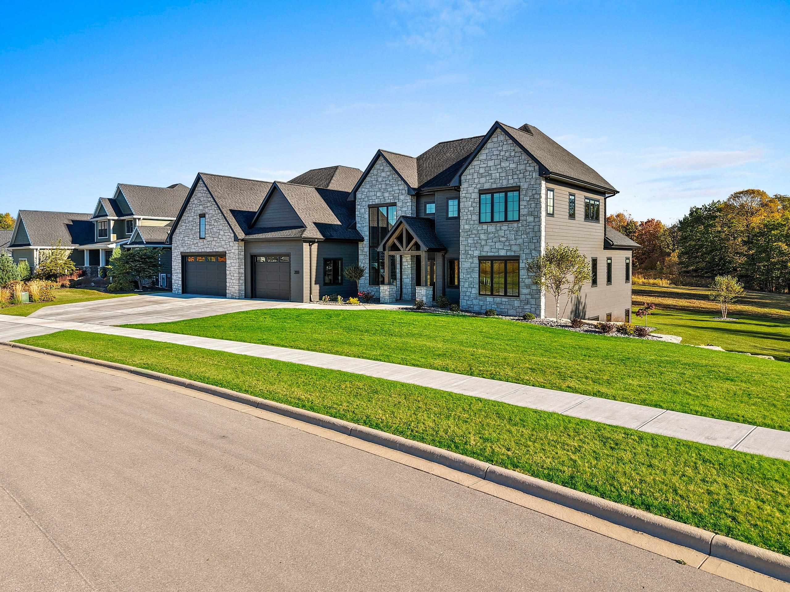 2011 Labyrinth Lane De Pere, WI 54115 - Photo 2 of 86