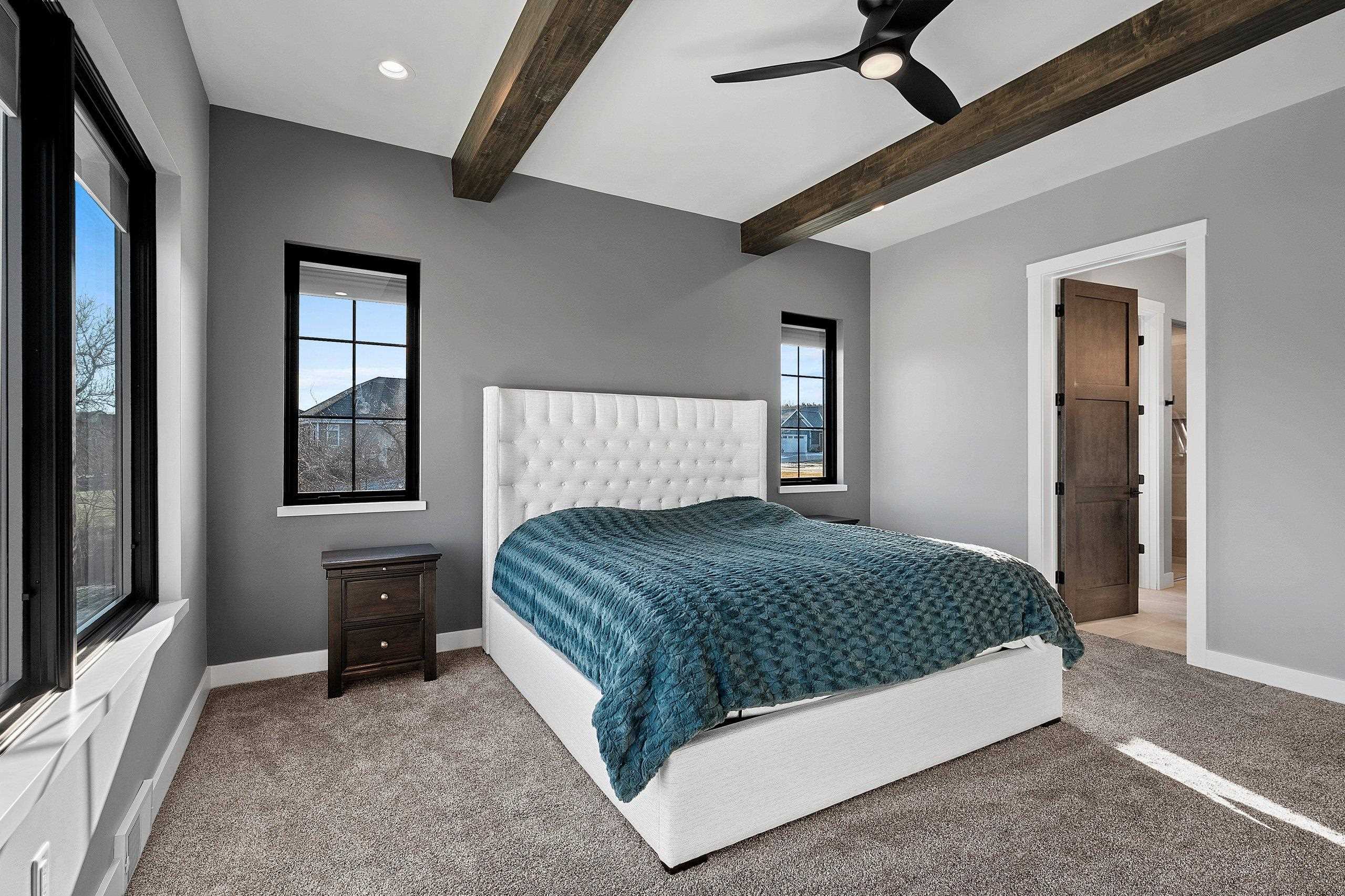 2011 Labyrinth Lane De Pere, WI 54115 - Photo 25 of 86