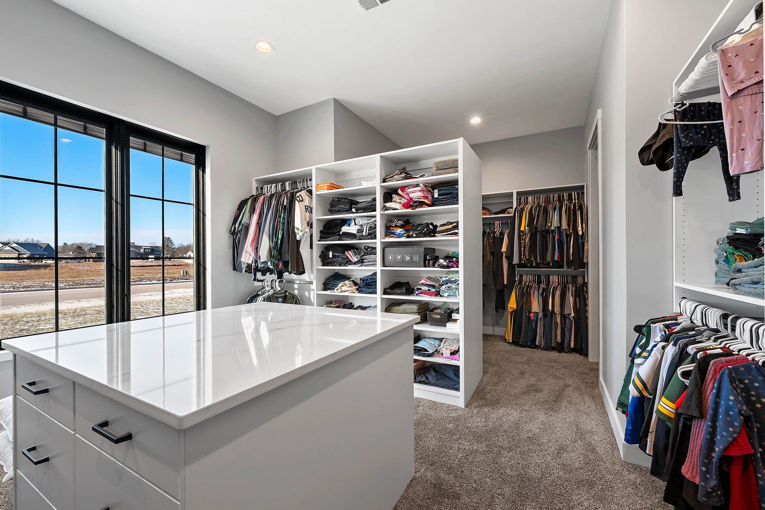 2011 Labyrinth Lane De Pere, WI 54115 - Photo 29 of 86