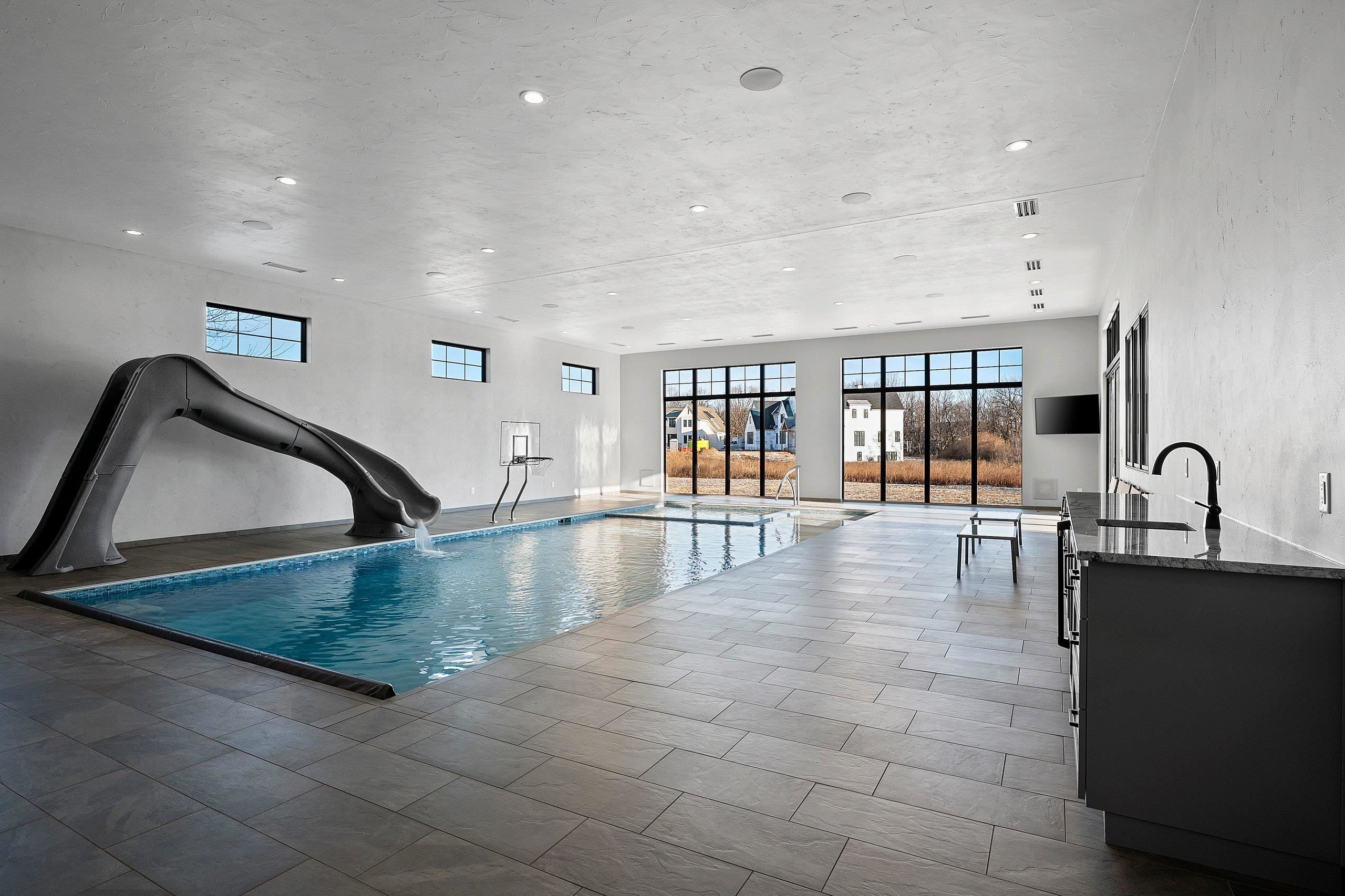 2011 Labyrinth Lane De Pere, WI 54115 - Photo 65 of 86