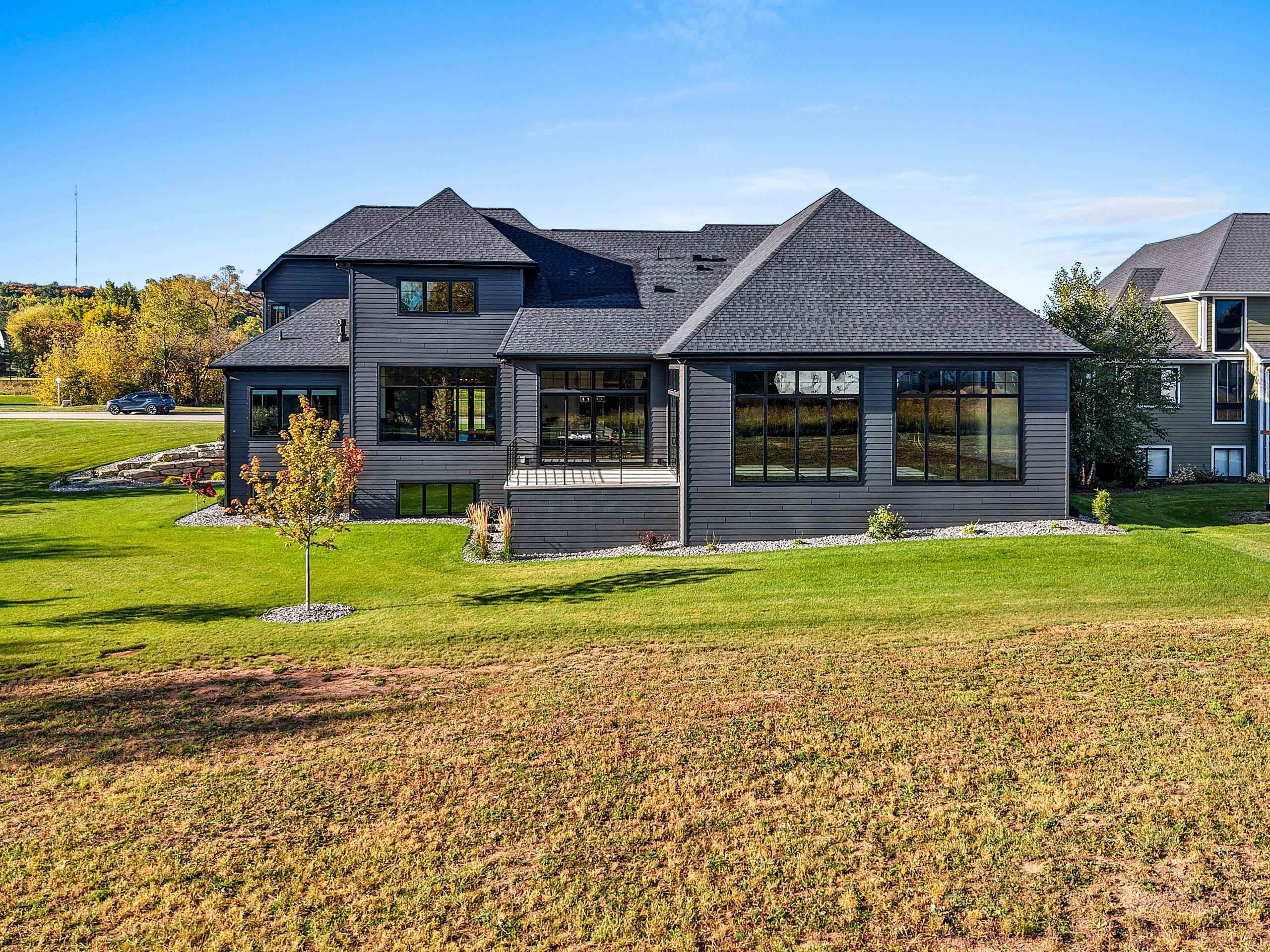 2011 Labyrinth Lane De Pere, WI 54115 - Photo 7 of 86