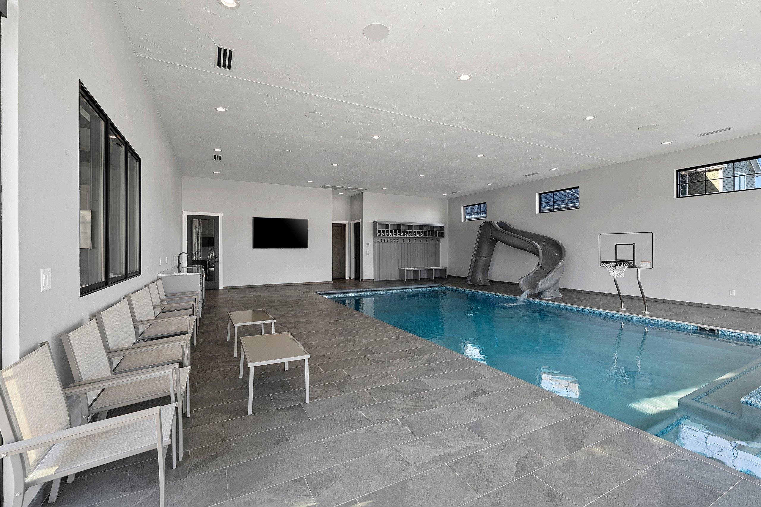 2011 Labyrinth Lane De Pere, WI 54115 - Photo 74 of 86