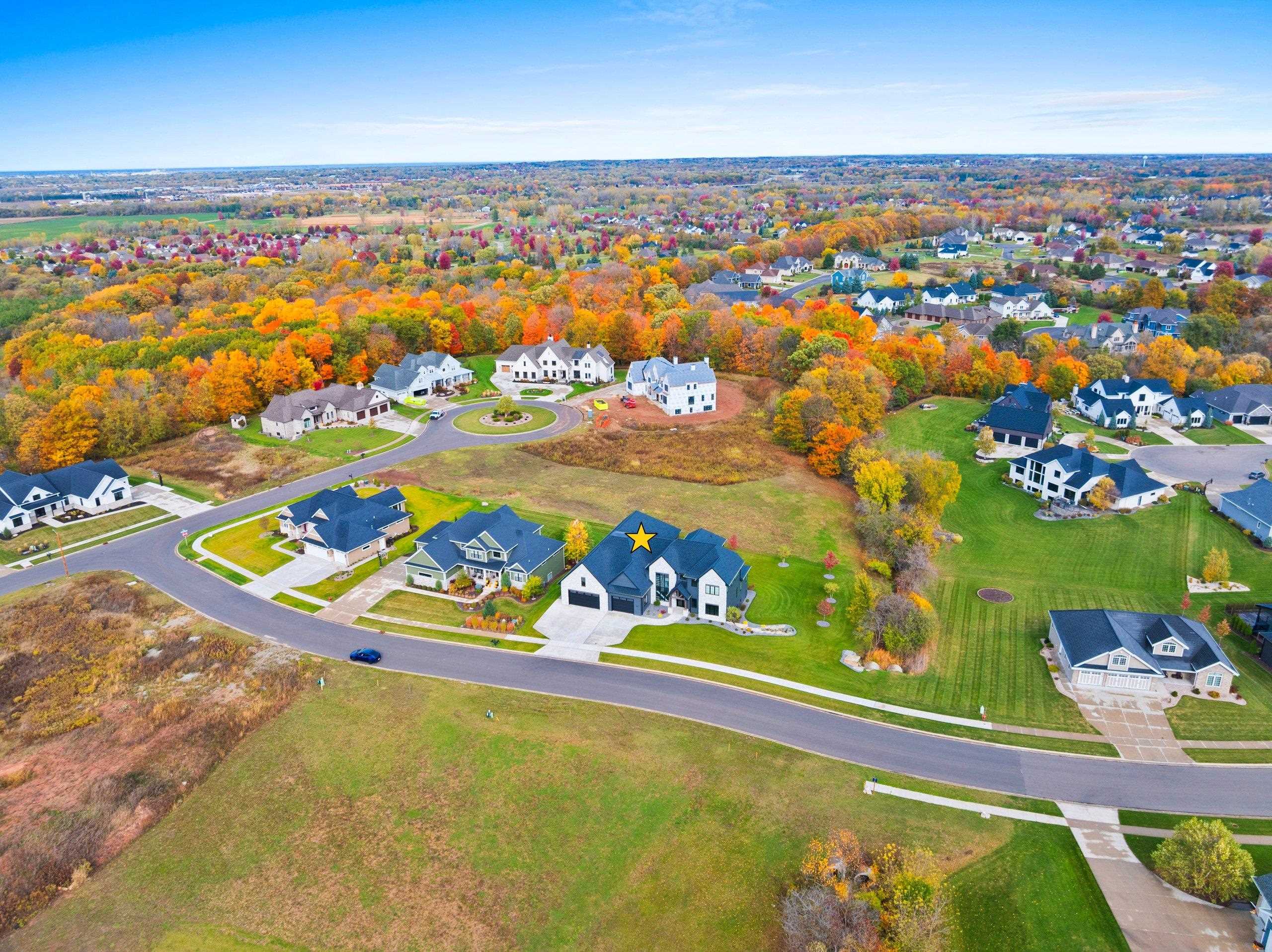 2011 Labyrinth Lane De Pere, WI 54115 - Photo 9 of 86