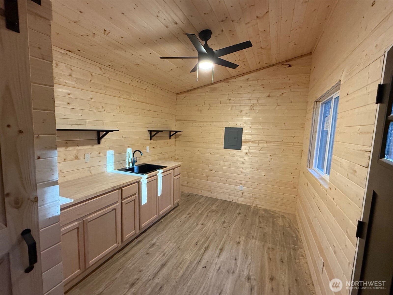 56115 Kernahan Road East Ashford, WA 98304 - Photo 11 of 13