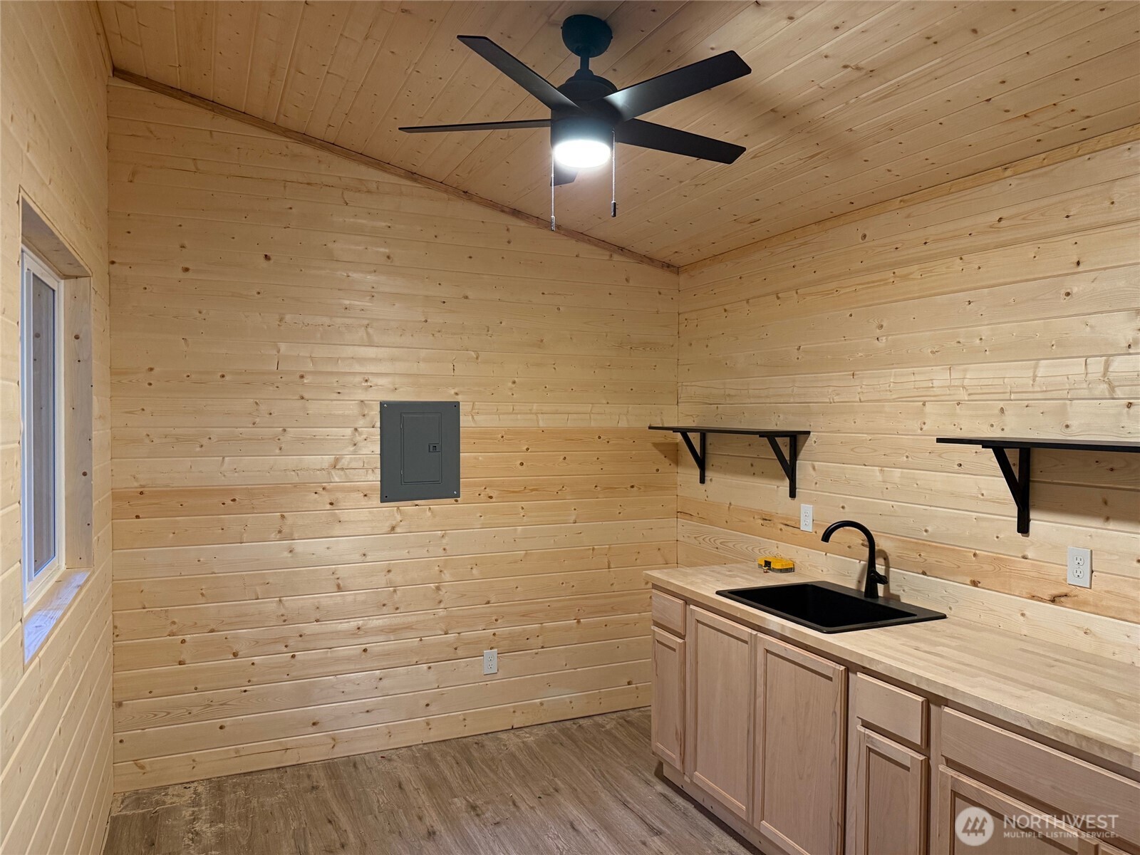 56115 Kernahan Road East Ashford, WA 98304 - Photo 2 of 13