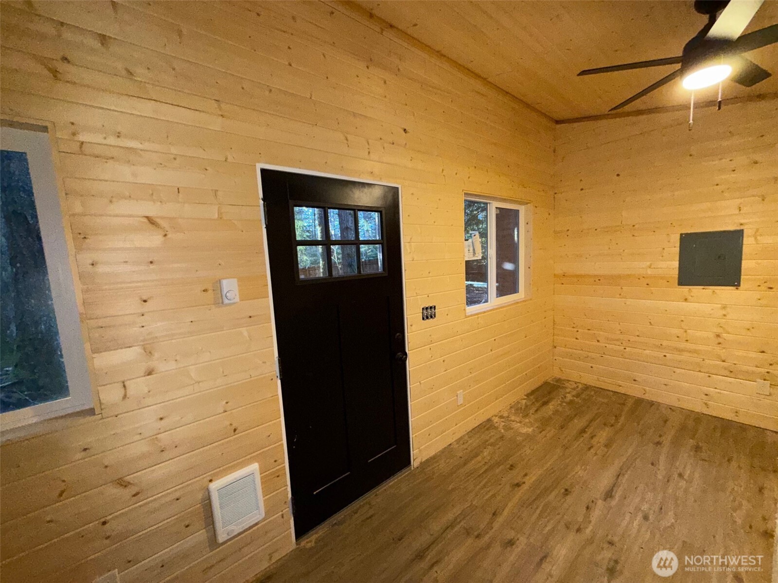 56115 Kernahan Road East Ashford, WA 98304 - Photo 7 of 13