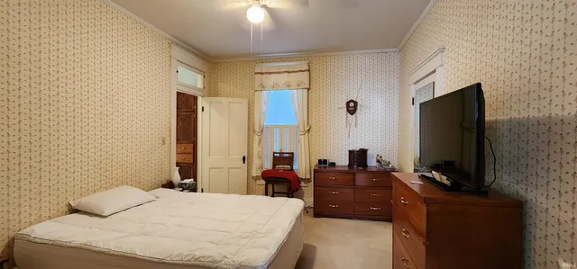 $199,700 | 210 Northeast 10th Street, Washington, IN 47501