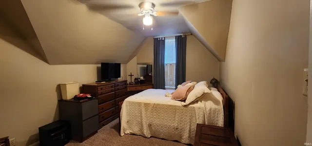 $199,700 | 210 Northeast 10th Street, Washington, IN 47501