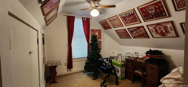 $199,700 | 210 Northeast 10th Street, Washington, IN 47501