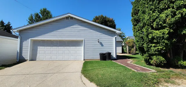 $199,700 | 210 Northeast 10th Street, Washington, IN 47501