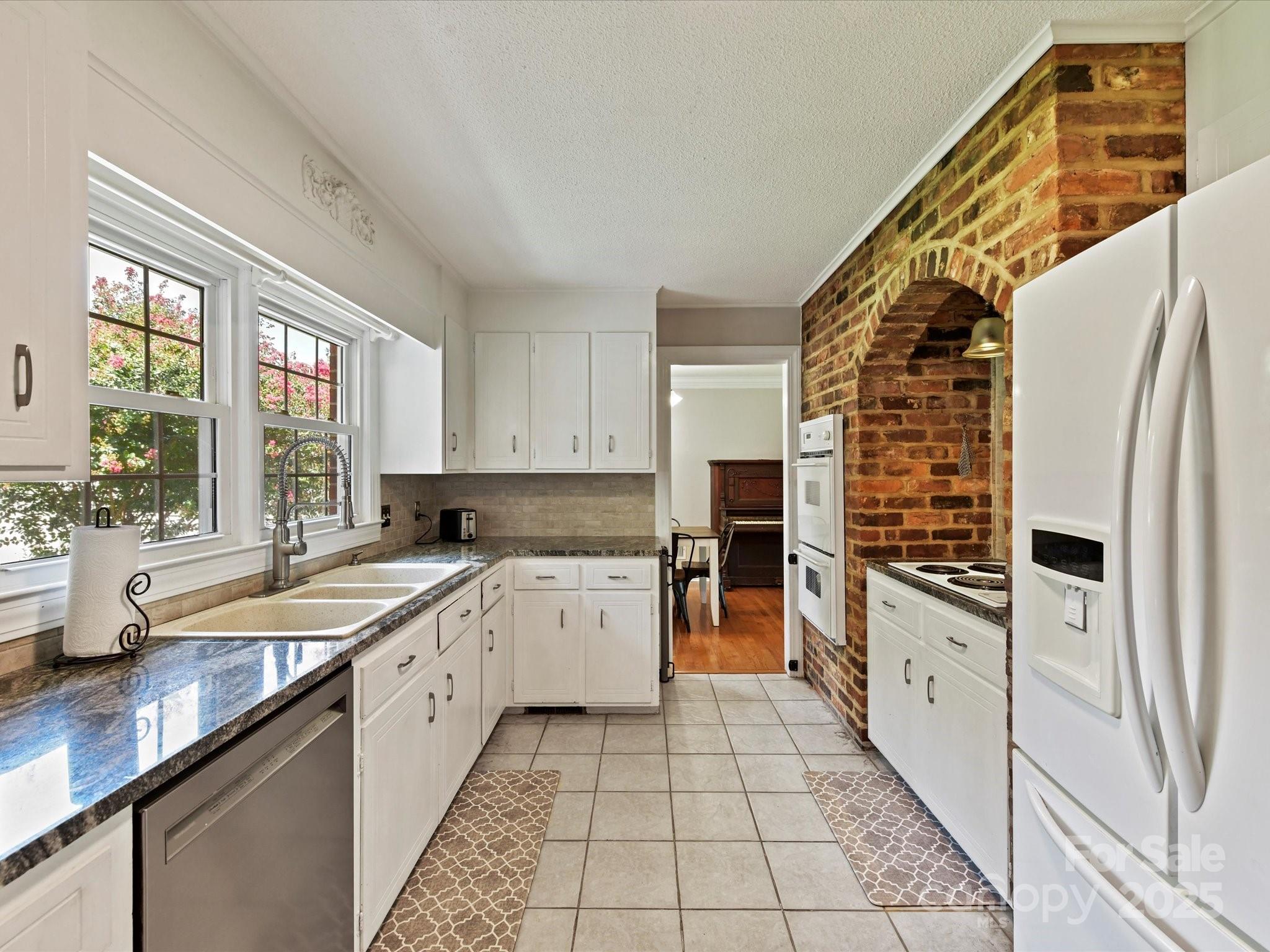 1308 Brantley Road Kannapolis, NC 28083 - Photo 11 of 33 Gallery Image 11