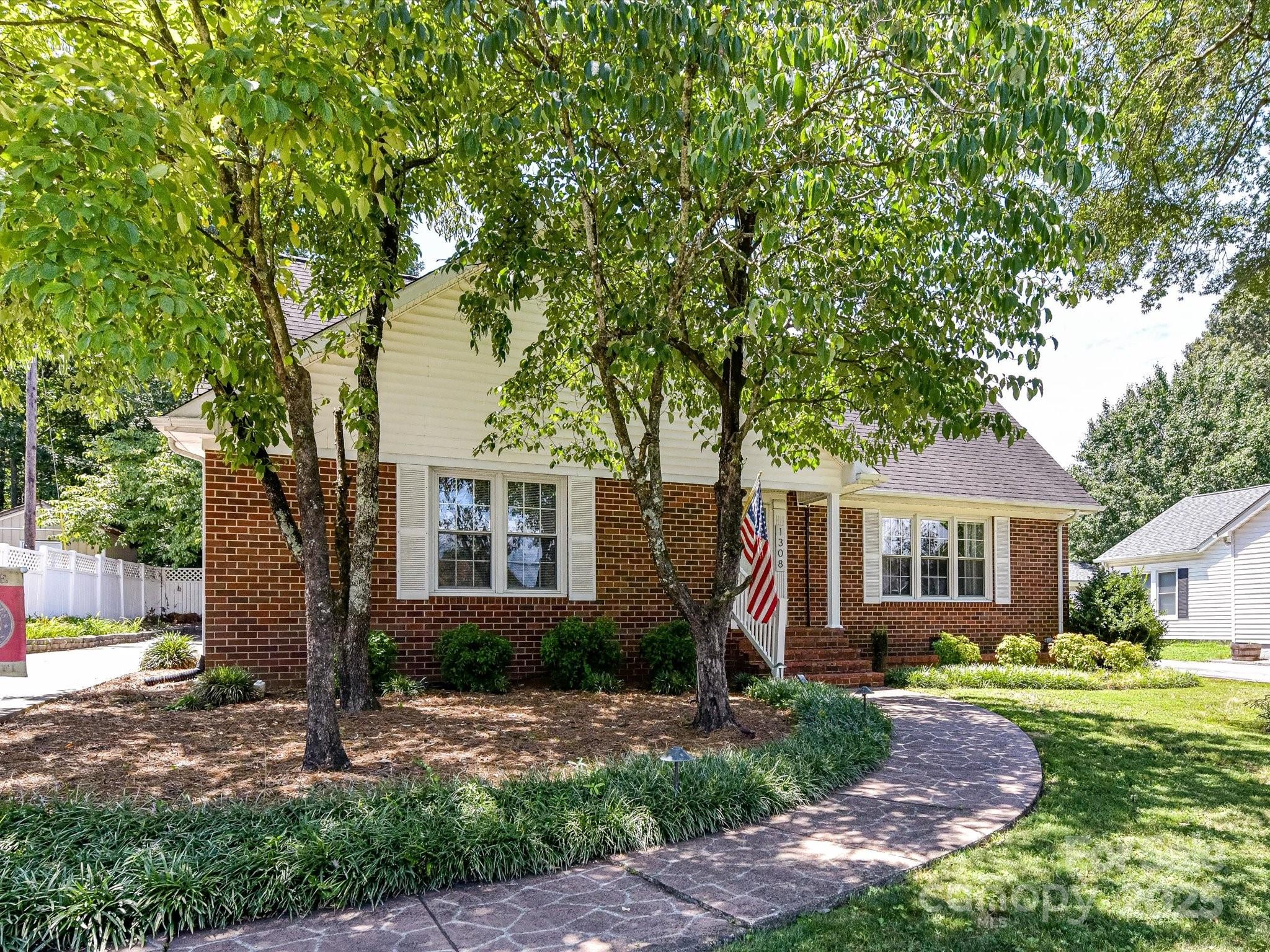 1308 Brantley Road Kannapolis, NC 28083 - Photo 3 of 33 Gallery Image 3