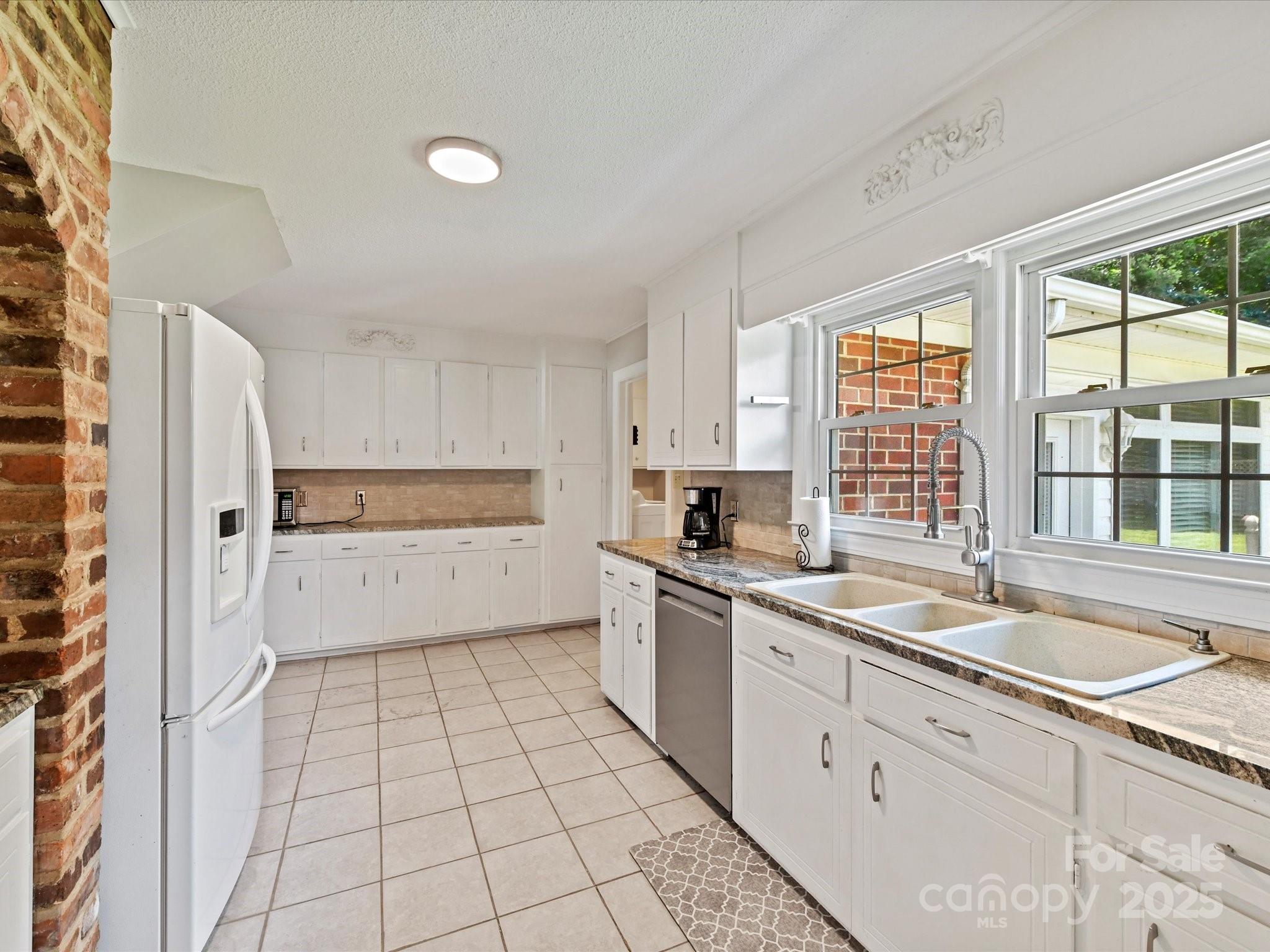 1308 Brantley Road Kannapolis, NC 28083 - Photo 10 of 33 Gallery Image 10