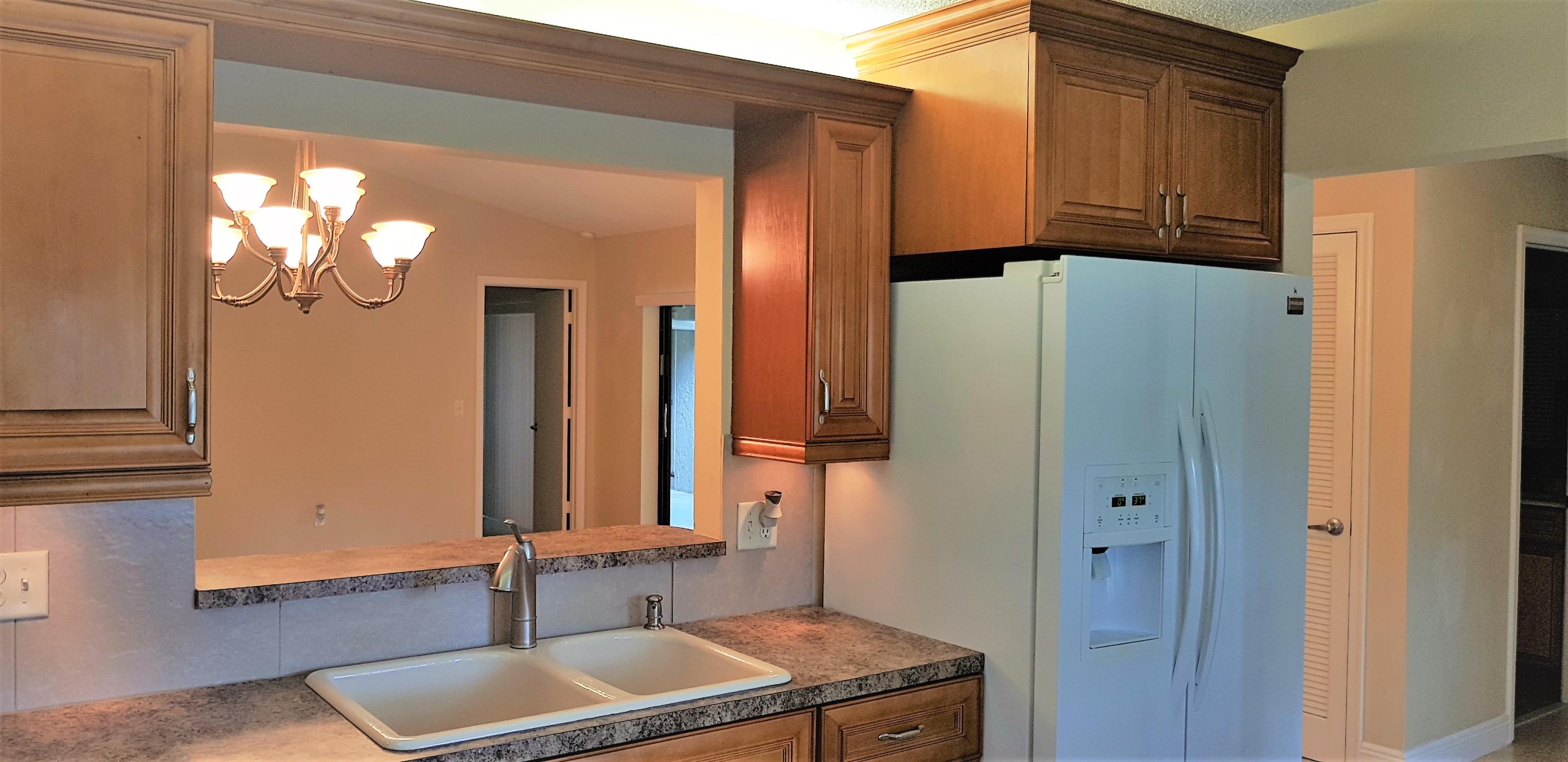 23344 Southwest 55th Way, Unit B Boca Raton, FL 33433 - Photo 12 of 40 Kitchen 2