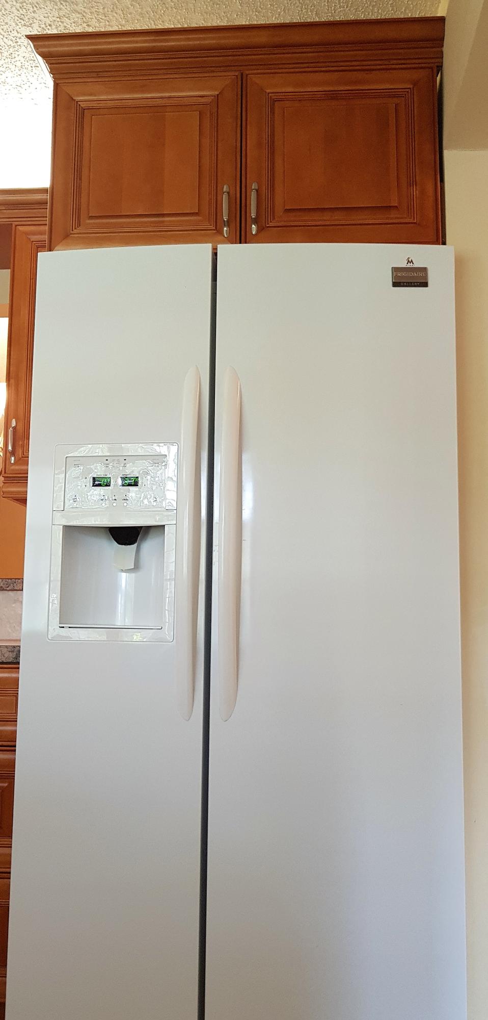 23344 Southwest 55th Way, Unit B Boca Raton, FL 33433 - Photo 13 of 40 Kitchen Refrigerator