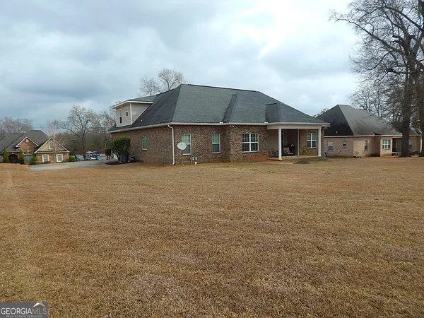 $400,000 | 2016 Pin Oak Terrace, Bonaire, GA 31005