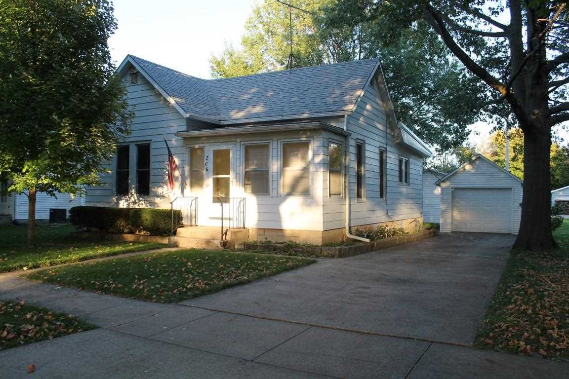 206 South Center Street Lone Tree, IA 52755 - Photo 1 of 15 Gallery Image 1