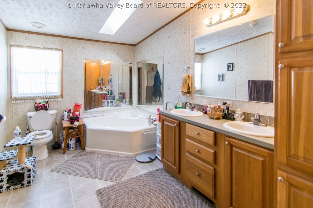 6811 Middle Fork Road Kenna, WV 25248 - Photo 26 of 30 Gallery Image 26