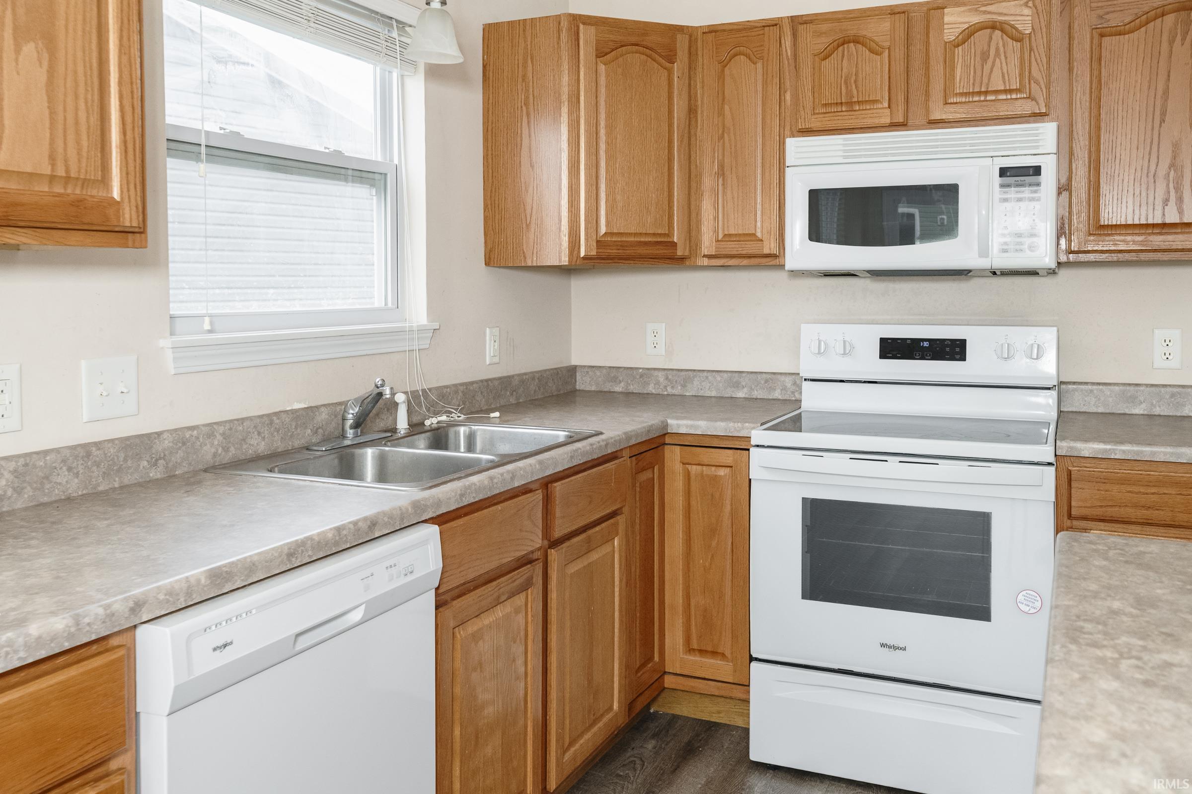 5713 West Monarch Court Bloomington, IN 47403 - Photo 7 of 29