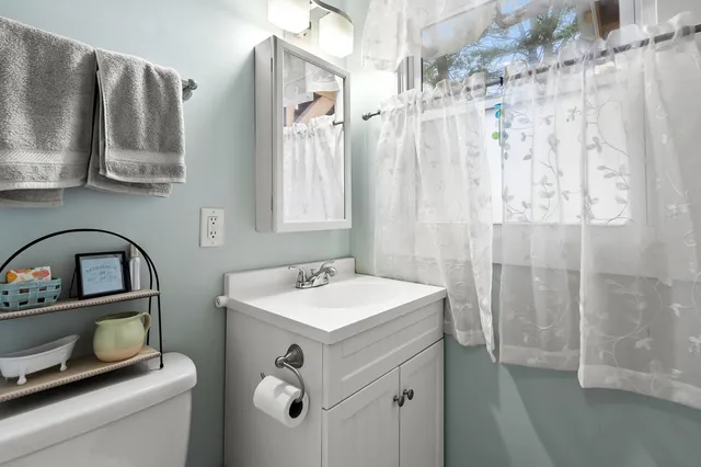 $214,900 | 5812 Deerfield Street, Portage, MI 49024