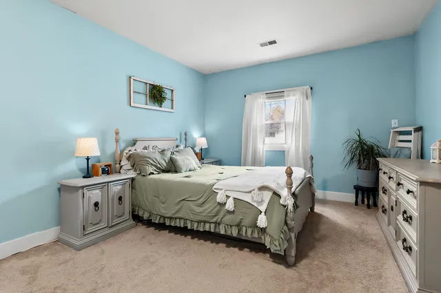 $214,900 | 5812 Deerfield Street, Portage, MI 49024