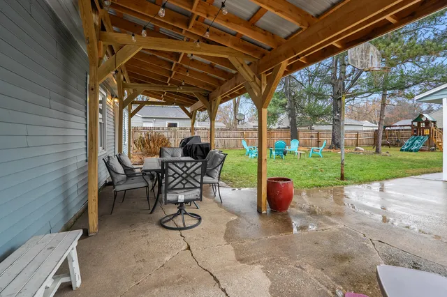 $214,900 | 5812 Deerfield Street, Portage, MI 49024