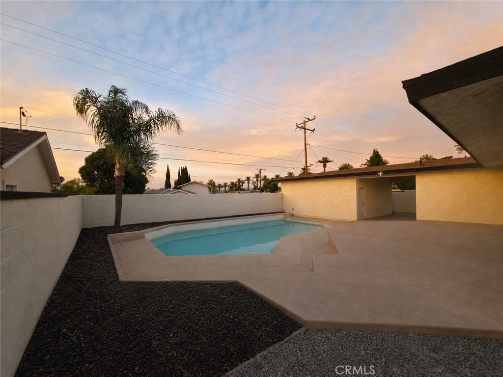 115 West Rancho Road Corona, CA 92882 - Photo 31 of 36 Gallery Image 31